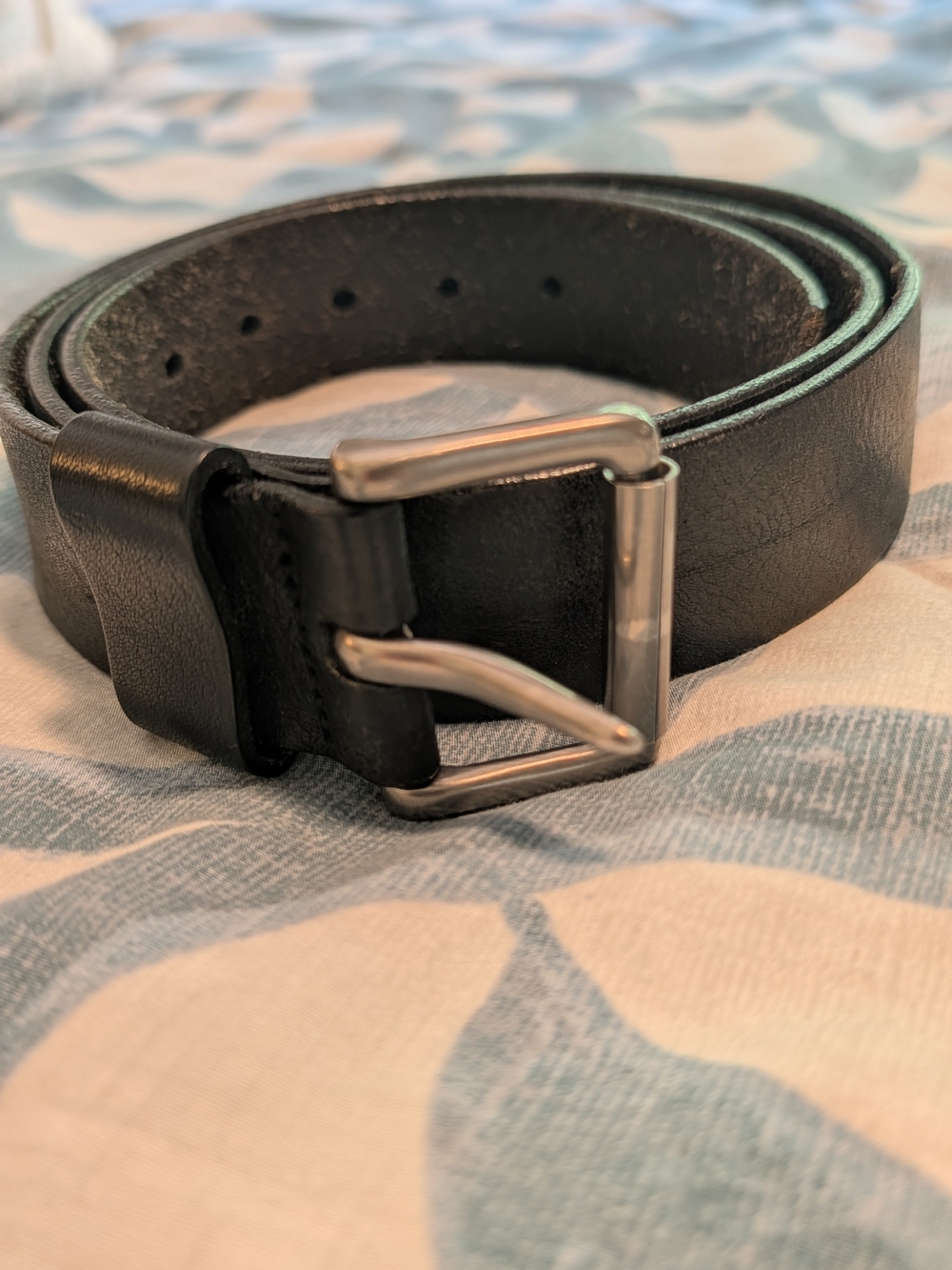 Classic Gap Black Leather Men's Belt